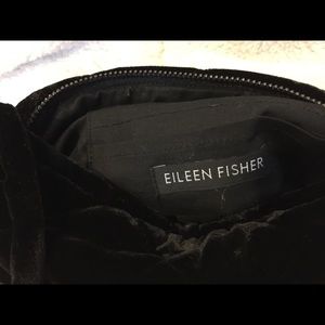Eileen Fisher Wristlet 🌹
